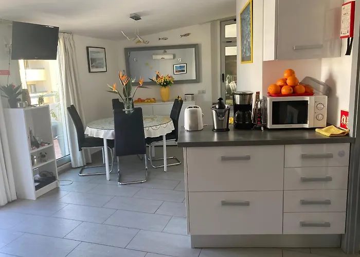 Portugal Maria Appt *