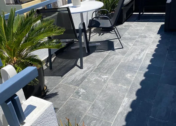 Portugal Maria Appt *